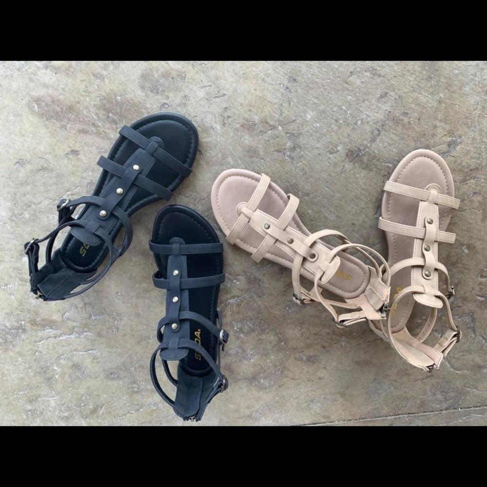 Black and Tan Sandals - Picture 1 of 3